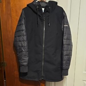 Columbia Women's Black and Gray Hooded Puffer Coat